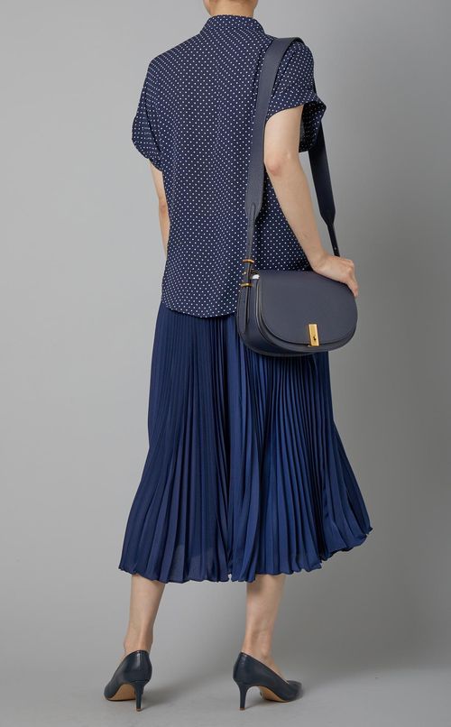 ドットプリントフロントフリルブラウス