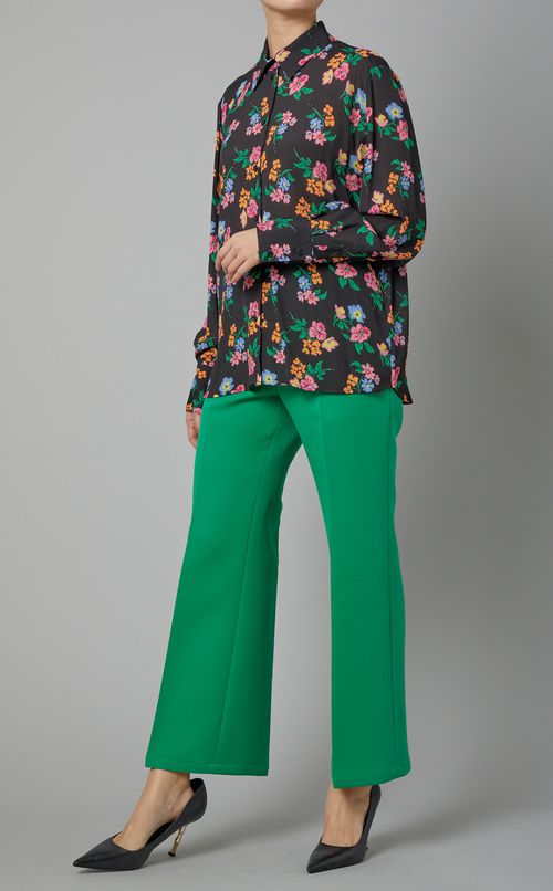 センタープレスブーツカットパンツ