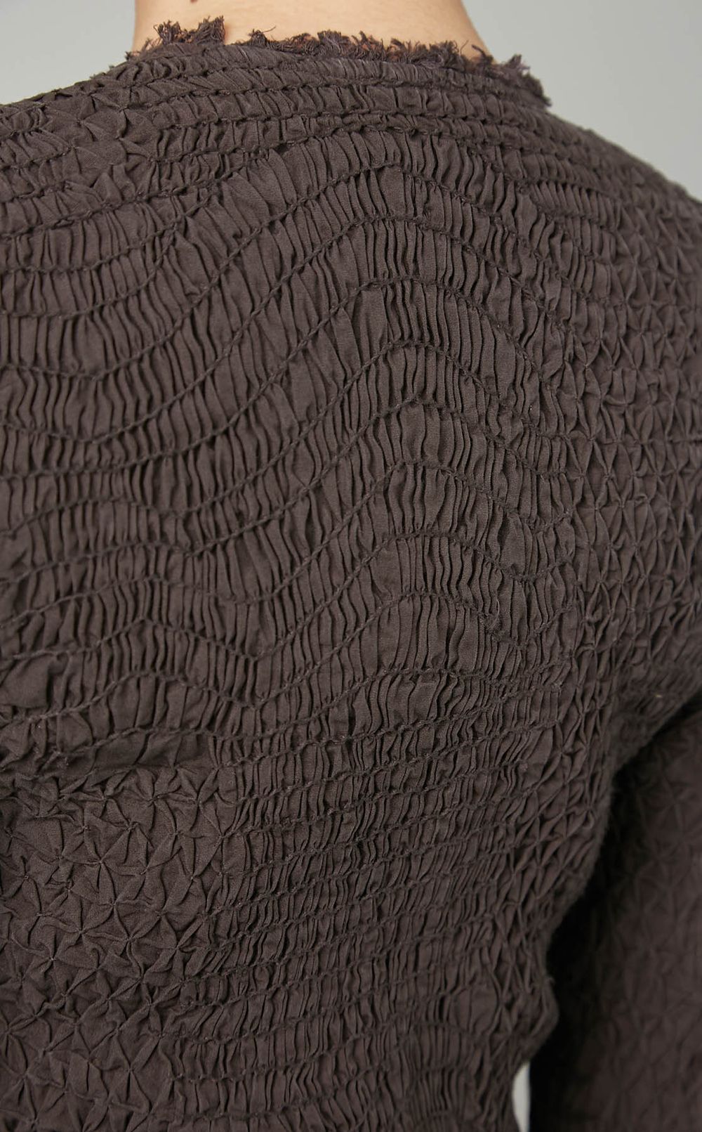 Vネックギャザースリーブワンピース