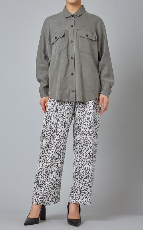 ドルマンスリーブシャツ