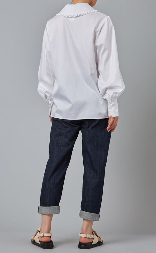 フリルカラーブラウス