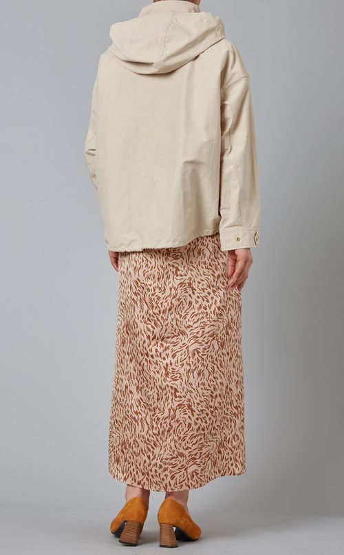 フーディジップアップブルゾン