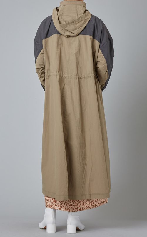 Aラインフレアライトコート