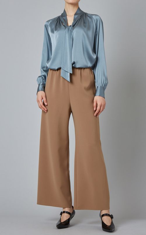 サテンボウタイブラウス