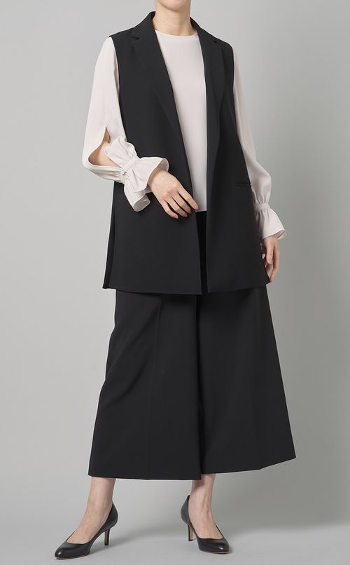 クレープワイドクロップドパンツ