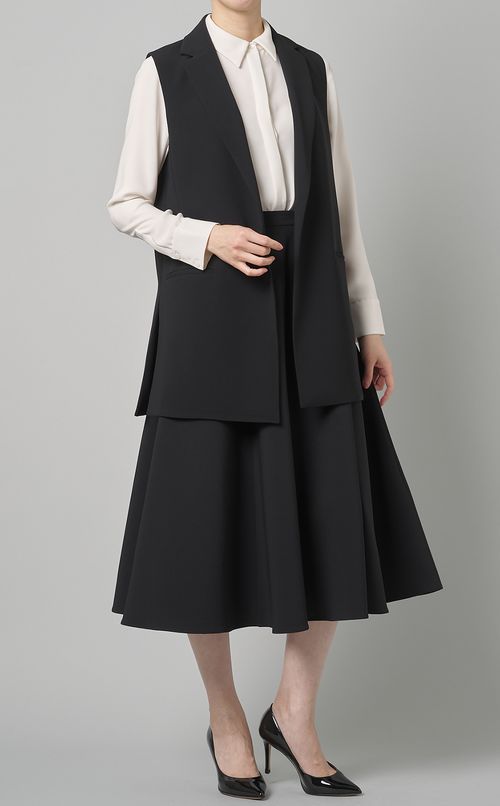 クレープラウンドフレアスカート