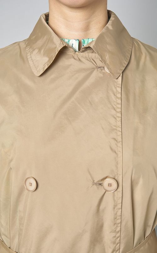 ナイロンタフタトレンチコート