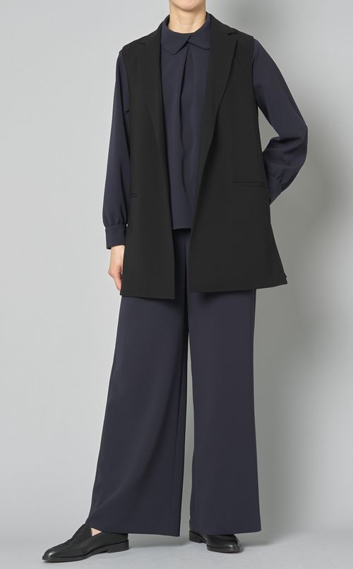 フロントタックプルオーバーブラウス