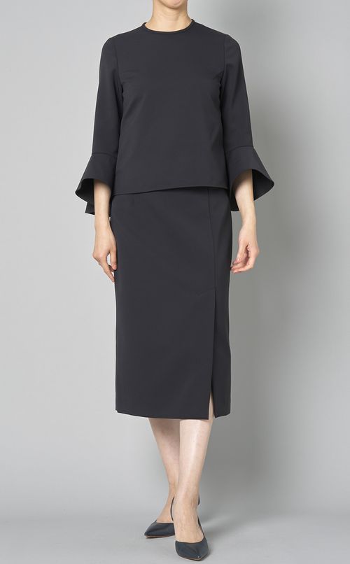 フリルスリーブブラウス