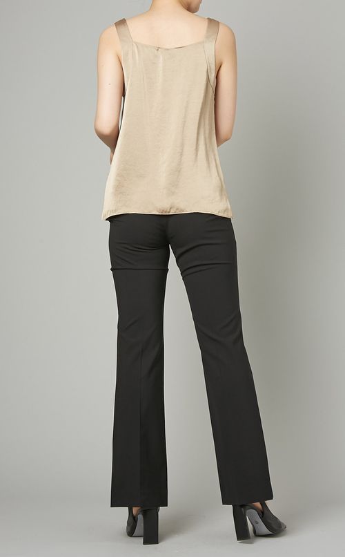 クラッシュサテンスリーブレスブラウス