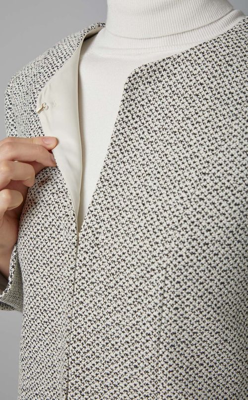 ツイードノーカラージャケット