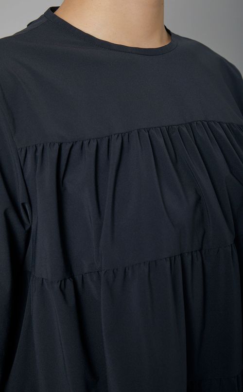 タフタティアードブラウス