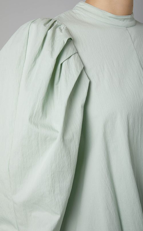 タックスリーブフレアブラウス