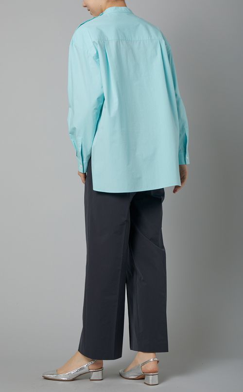 スタンドカラーブラウス