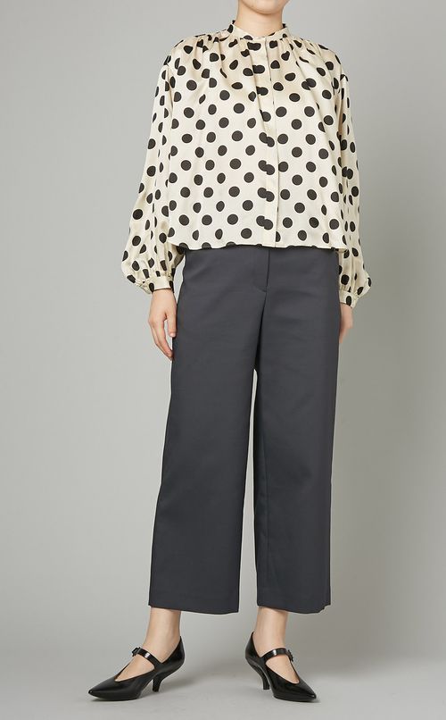 ドットプリントギャザーブラウス