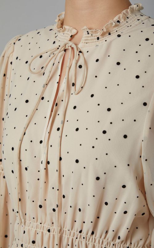 フロッキードットシャーリングワンピース