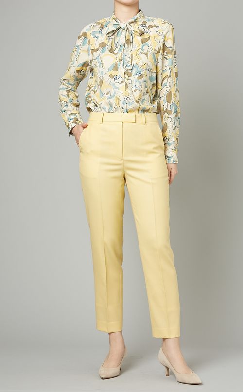 フラワーボウタイステッチブラウス