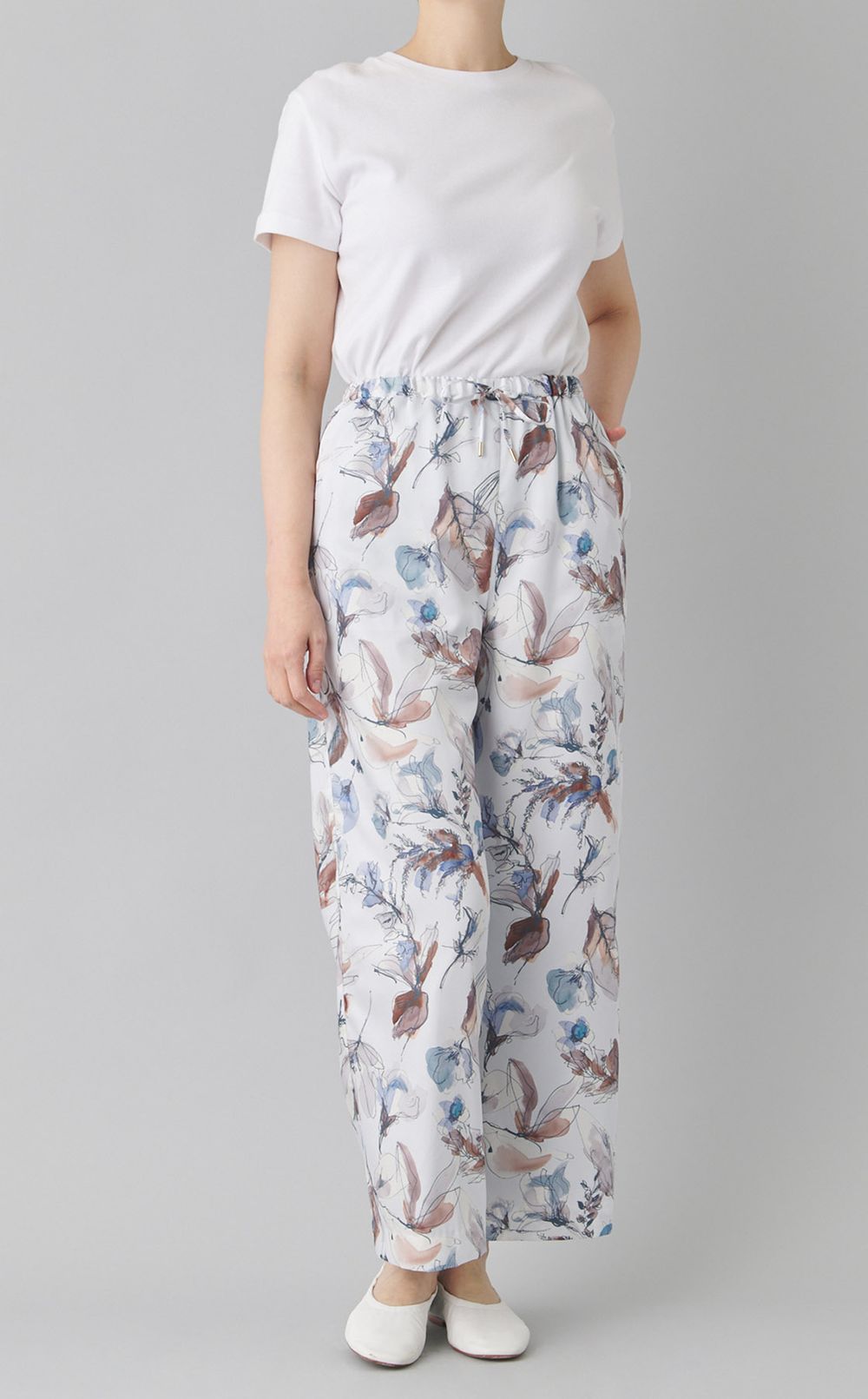 ボタニカルプリントパンツ