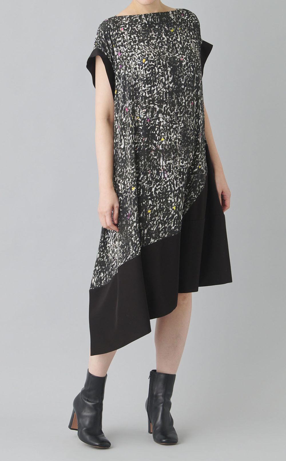 プリントアシメトリードレス