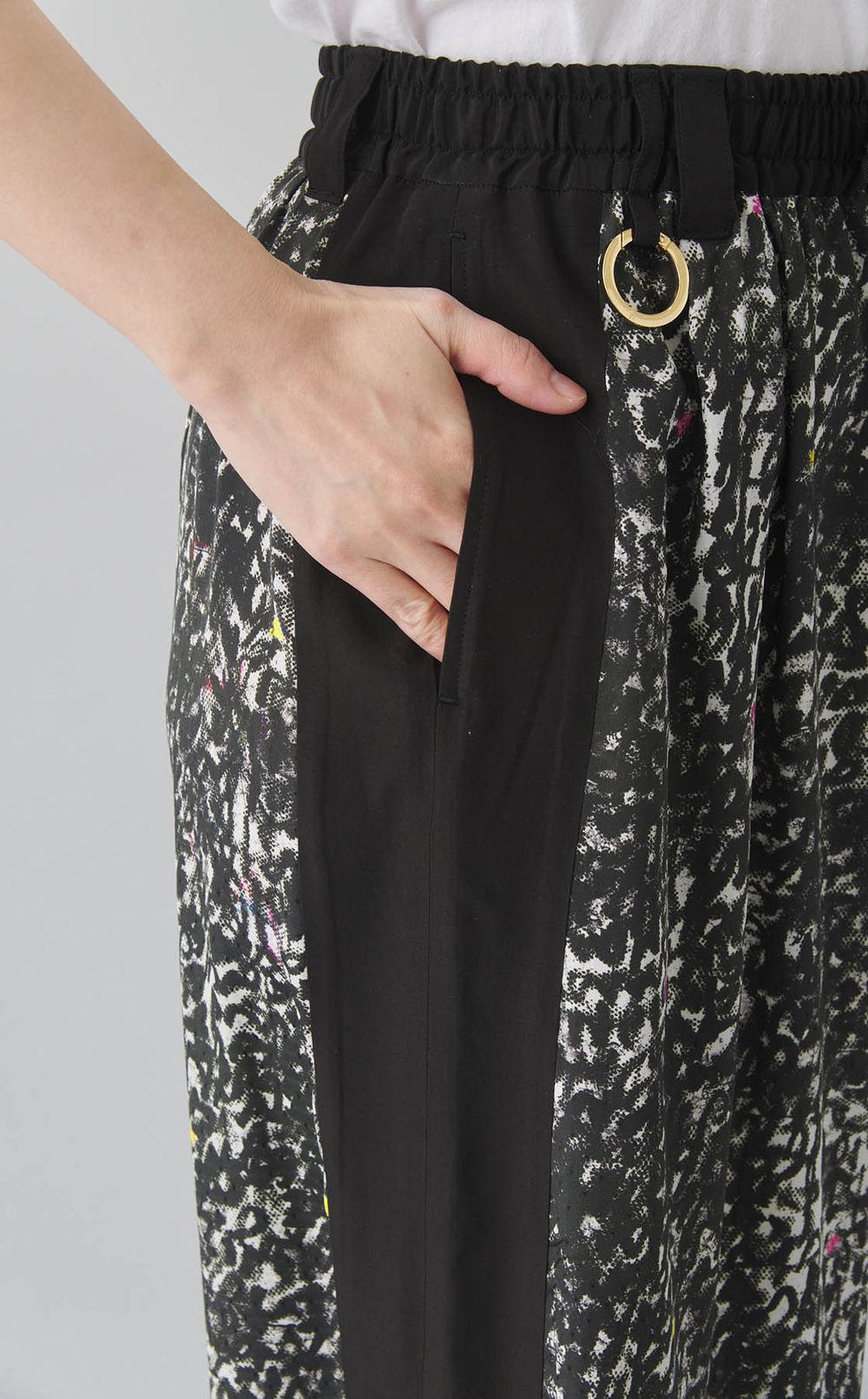 プリントブロックラインスカート