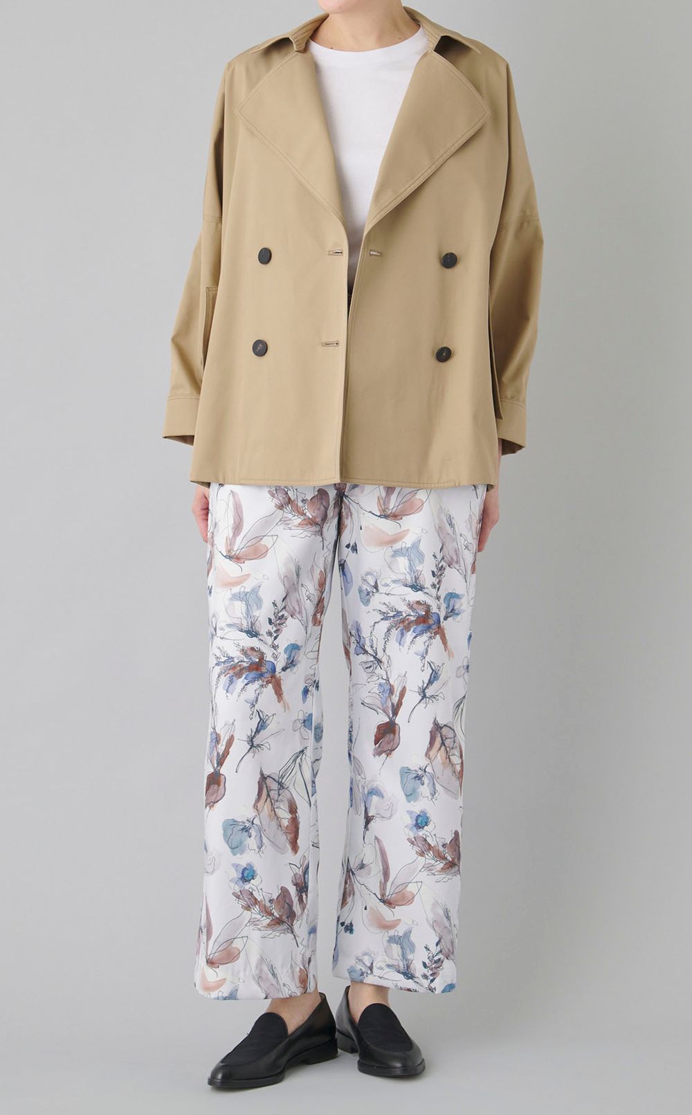 ボタニカルプリントパンツ