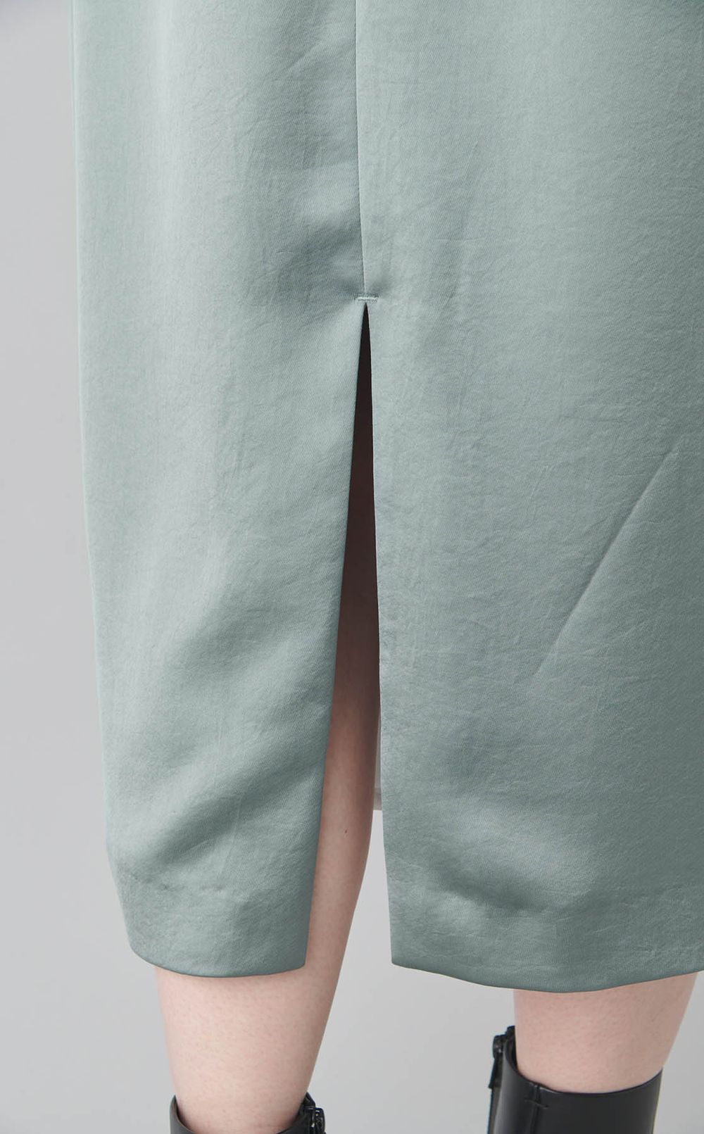 ウエストギャザードレス