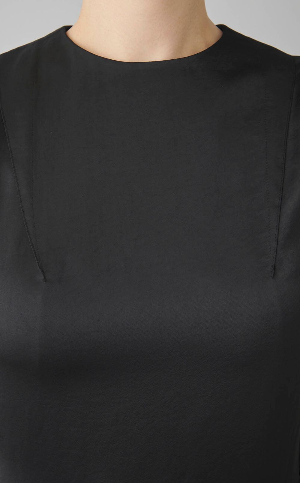 ウエストギャザードレス