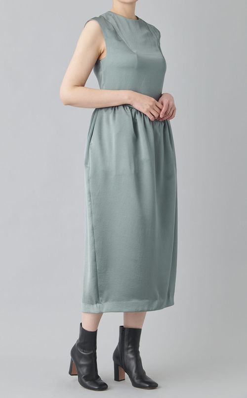 ウエストギャザードレス