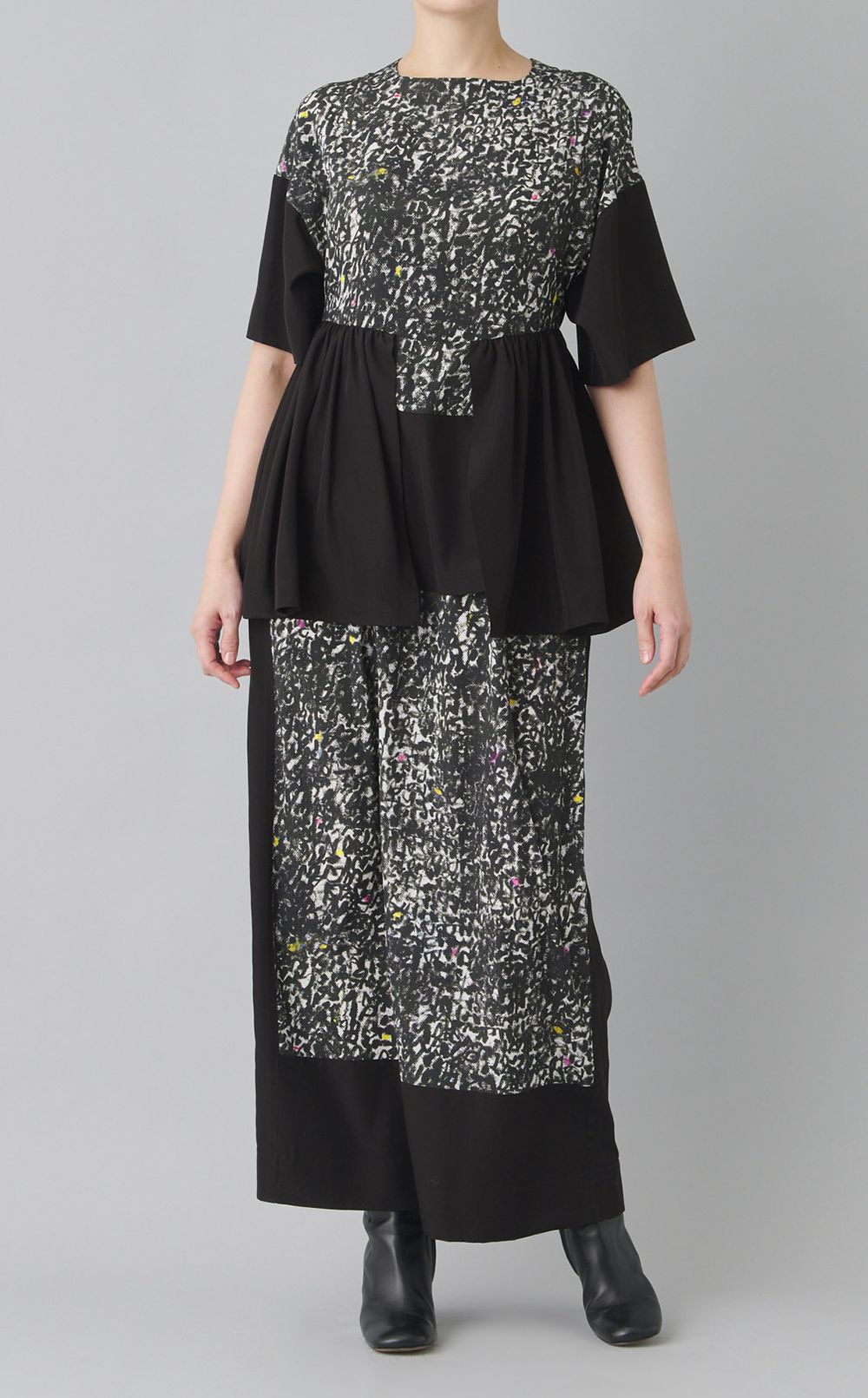 プリントブロックラインスカート