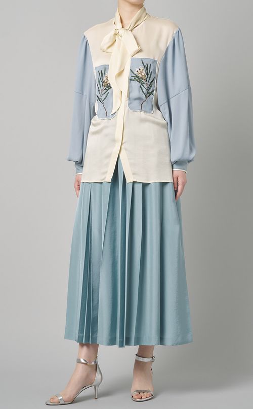 【reADdress】エンブロイダリーブラウス