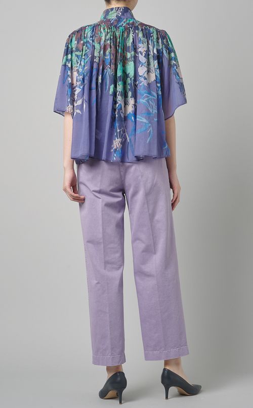 フラワーペタルプリントギャザーブラウス