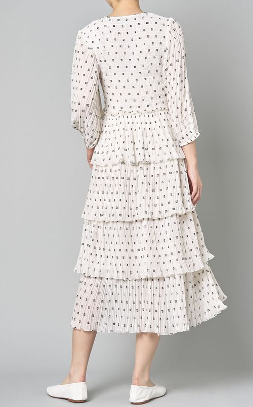 ロゴジャガードティアードワンピース