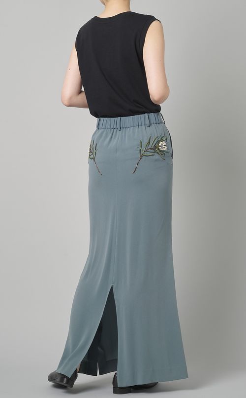 【reADdress】ビーズ刺繍スカート