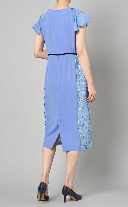 フラワーステッチワークワンピース