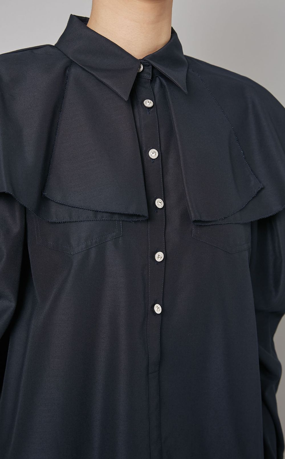 CELFORD|ビジューボタンビッグカラーブラウス CELFORD|ビジューボタンビッグカラーブラウス