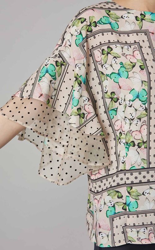 バタフライプリントフレアブラウス