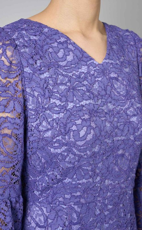 コードレースフレアスリーブワンピース