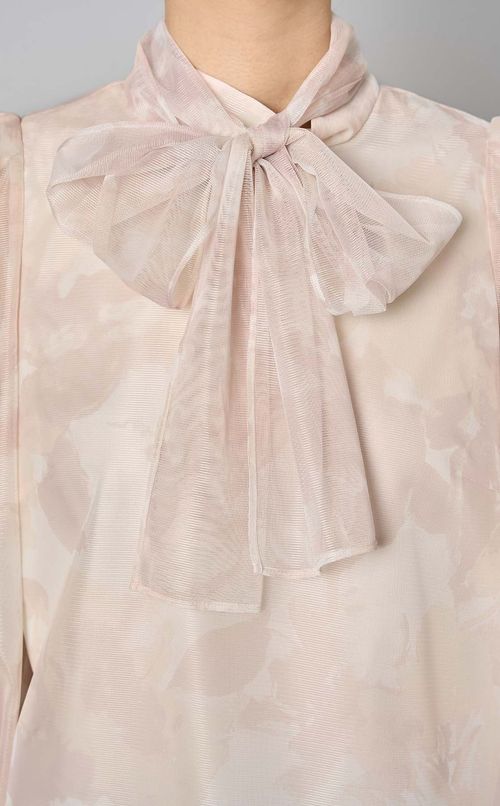 プリントボウタイブラウス