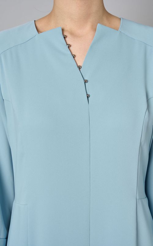 フロントタックIラインワンピース