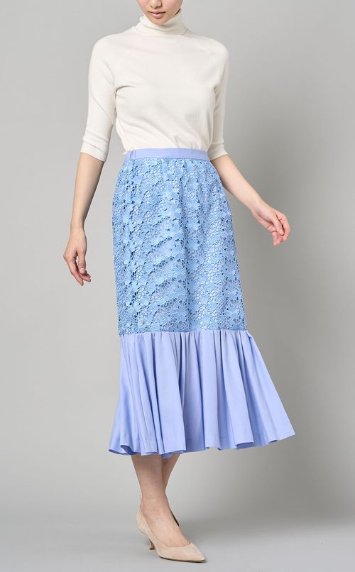 フラワーステッチワークスカート