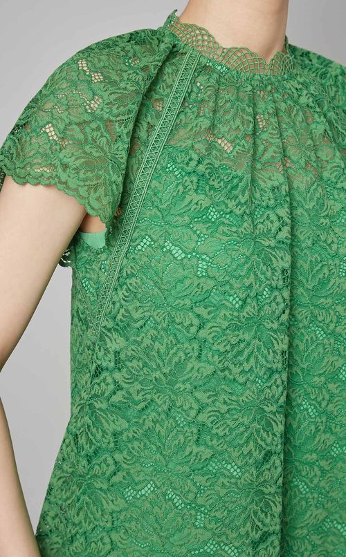 ラッセルレースプルオーバー