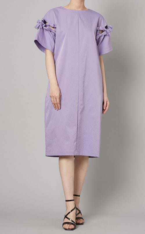 リボンスリーブサテンワンピース