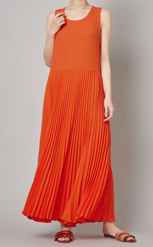 セーブルノースリーブプリーツドレス