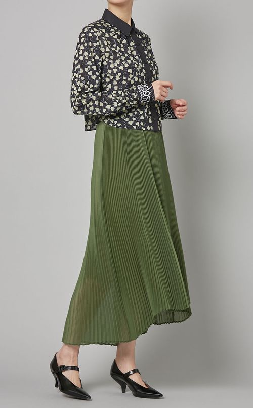 ハーフスカーフクロップドシャツ