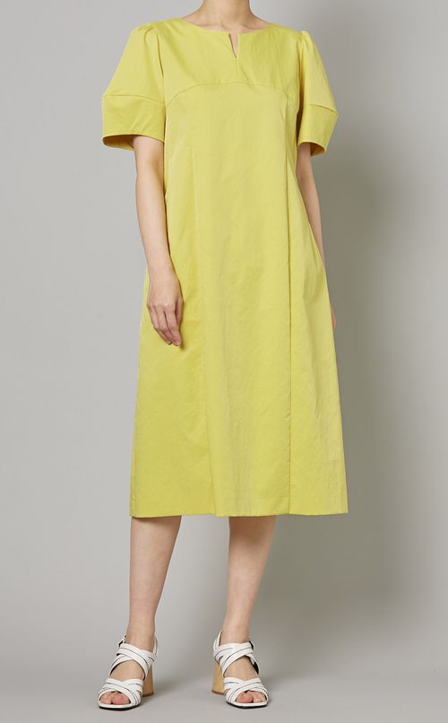 ハーフスリーブサテンワンピース