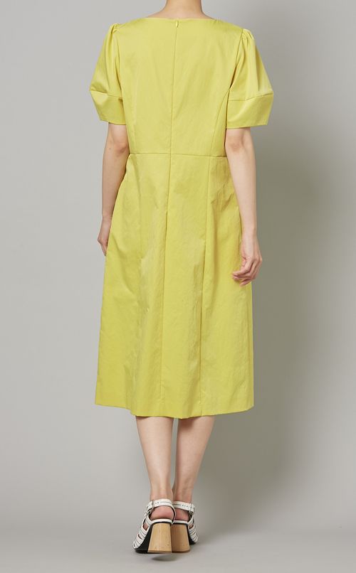 ハーフスリーブサテンワンピース