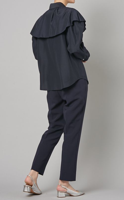 ビジューボタンビッグカラーブラウス