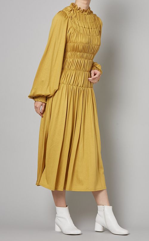 シャーリングワンピース