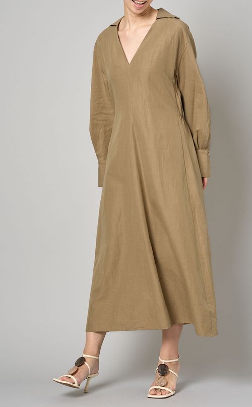 Vネックミディワンピース