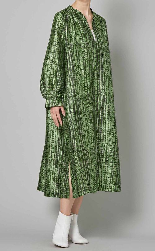 シャイニークレーププリントワンピース